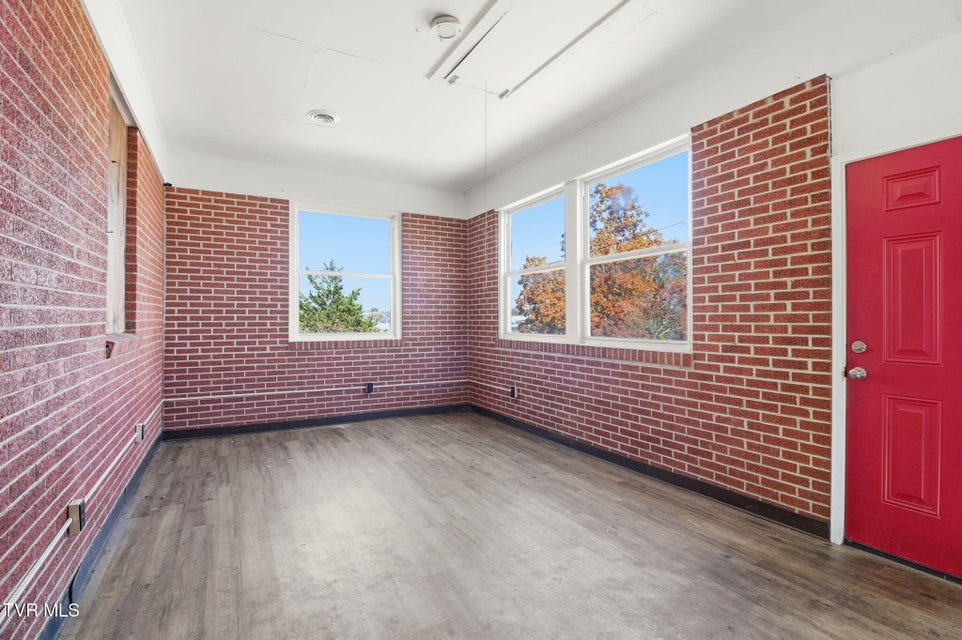 Photo #20: 108 Cottonwood Drive