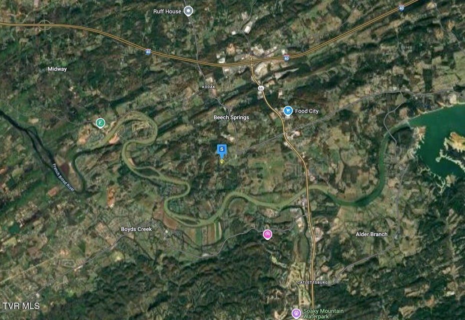 Photo #4: 425 Summerhill Drive