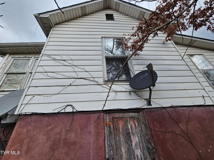 Photo #7: 204 High Avenue