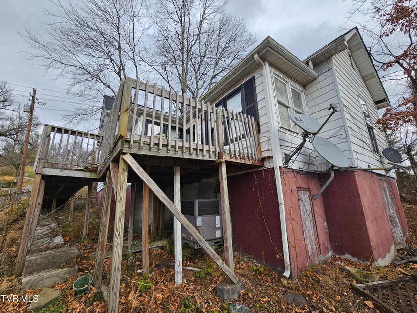 Photo #8: 204 High Avenue