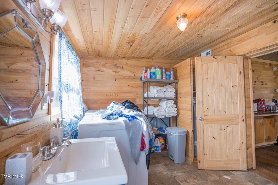 Photo #18: 7695 Greystone Road