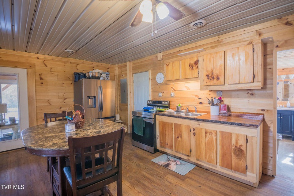 Photo #13: 7695 Greystone Road