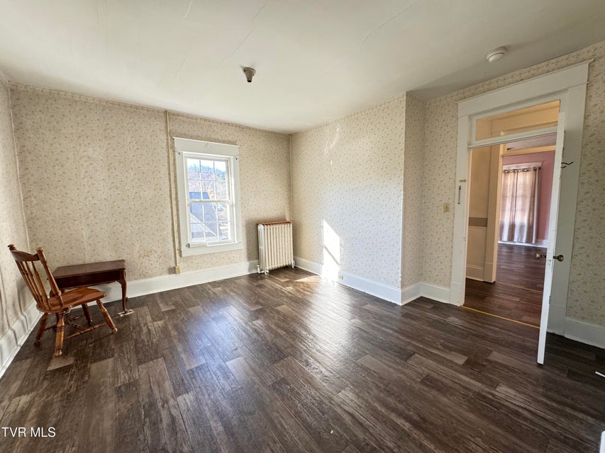 Photo #28: 301 Roberts Street