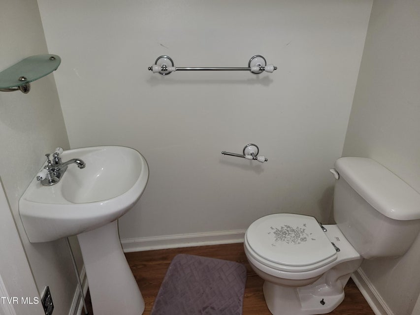 Photo #25: 1448 Piedmont Street