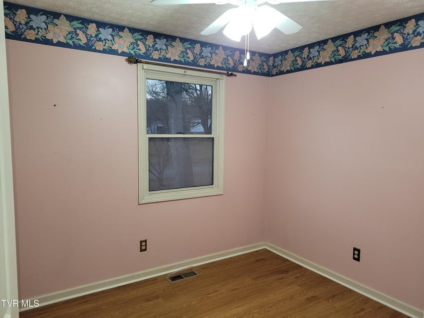 Photo #35: 1448 Piedmont Street