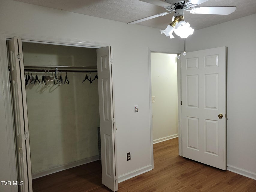 Photo #37: 1448 Piedmont Street