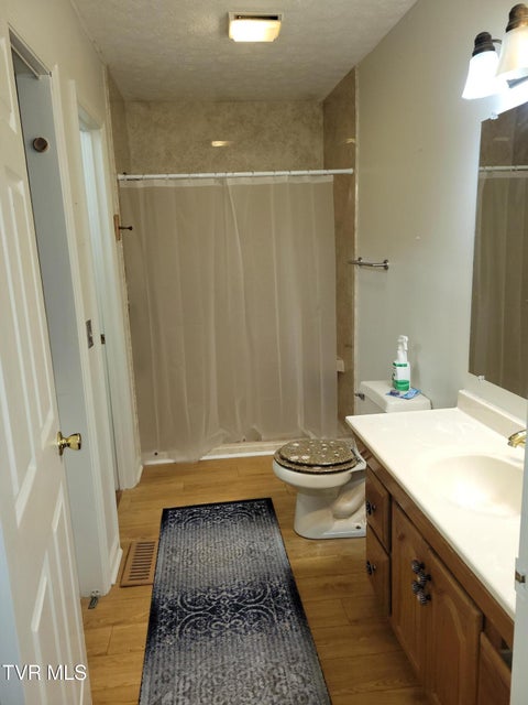 Photo #29: 1448 Piedmont Street