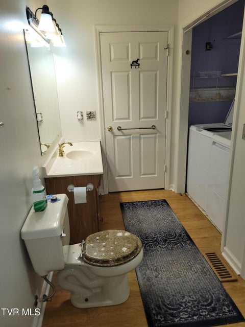 Photo #31: 1448 Piedmont Street