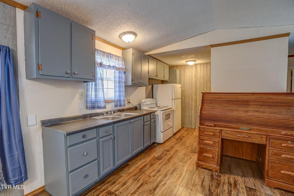 Photo #12: 1693 Paperville Road