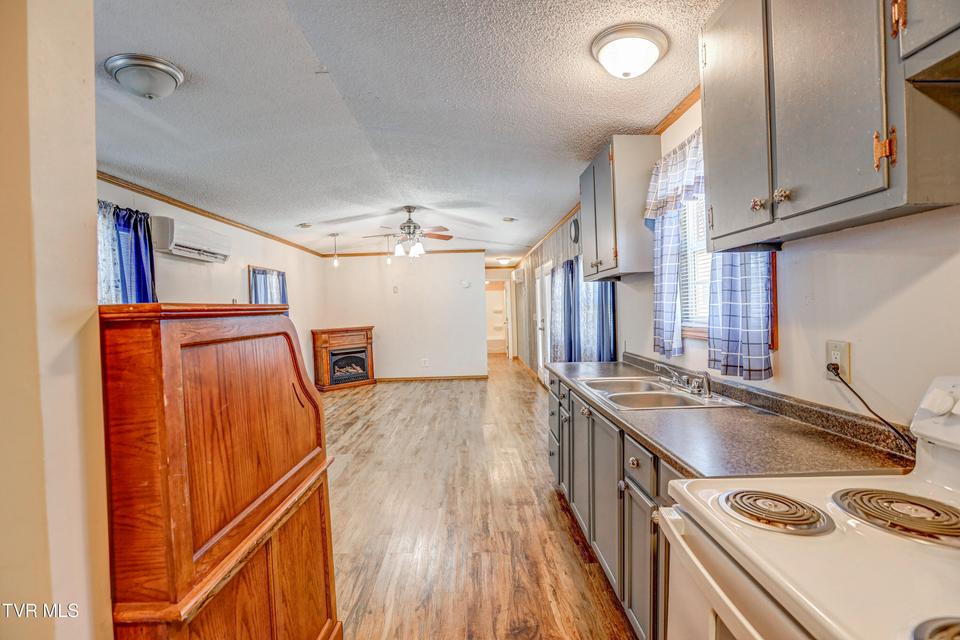 Photo #15: 1693 Paperville Road