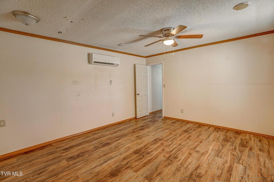 Photo #19: 1693 Paperville Road