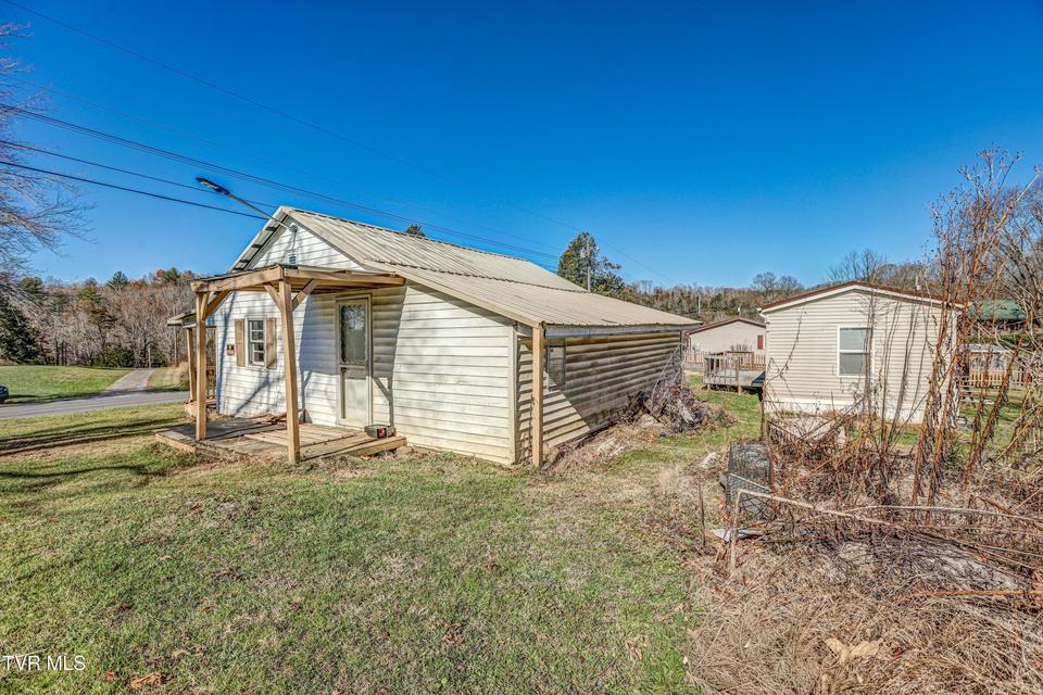 Photo #29: 1693 Paperville Road