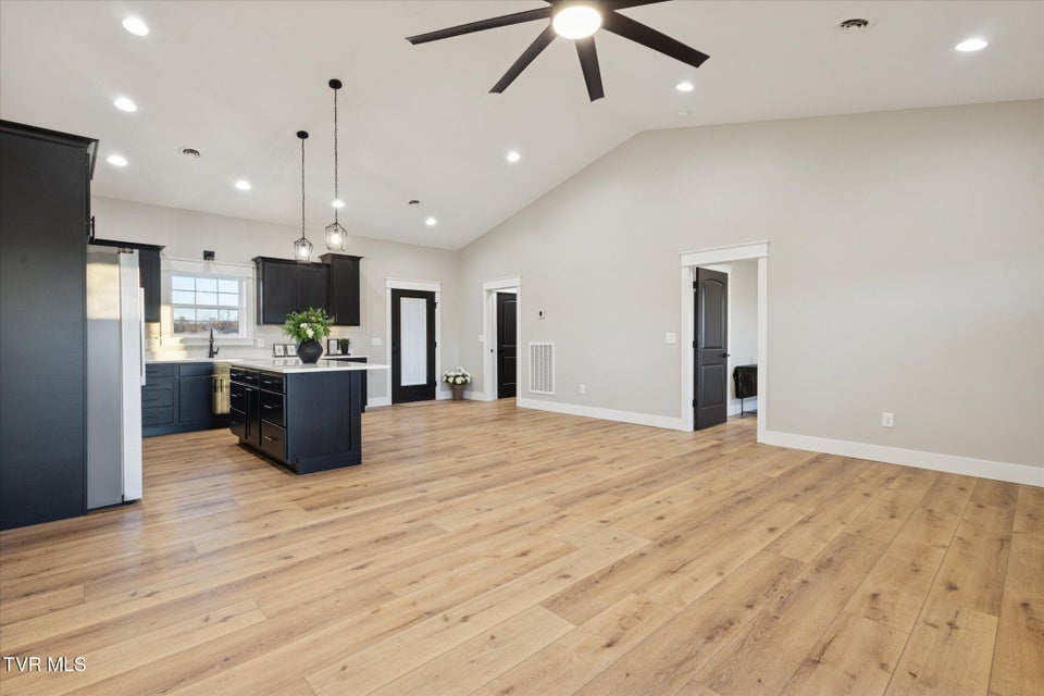 Photo #9: 5930 Snapps Ferry Road