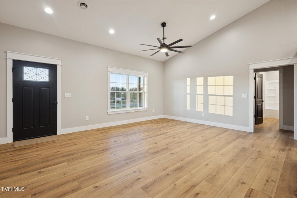 Photo #11: 5930 Snapps Ferry Road