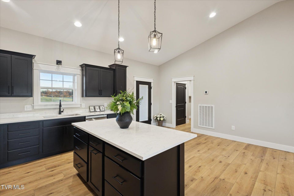 Photo #7: 5930 Snapps Ferry Road