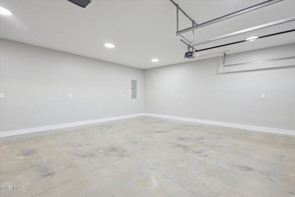 Photo #25: 5930 Snapps Ferry Road