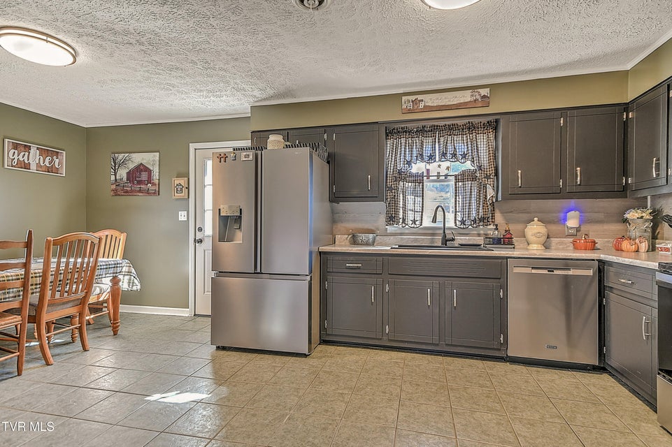 Photo #13: 8856 Rich Valley Road