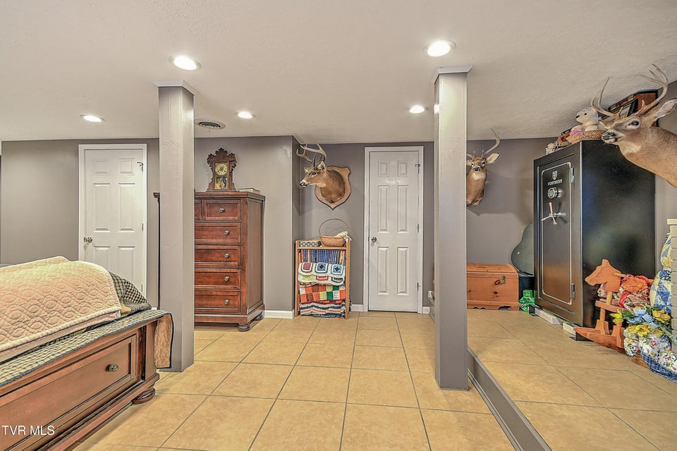 Photo #25: 8856 Rich Valley Road