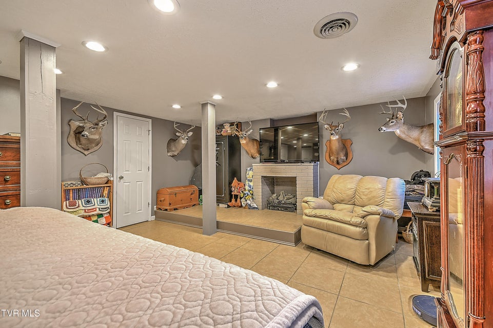 Photo #27: 8856 Rich Valley Road