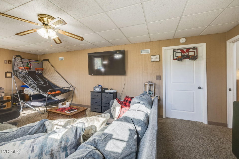 Photo #25: 107 Summerview Court