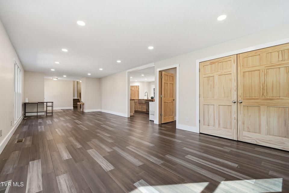 Photo #9: 947 French Mill Road