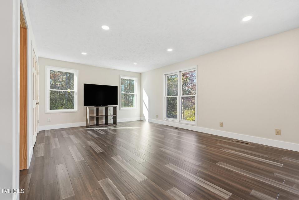 Photo #10: 947 French Mill Road