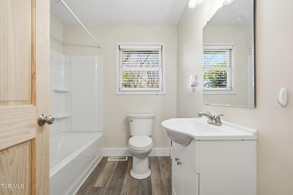 Photo #28: 947 French Mill Road