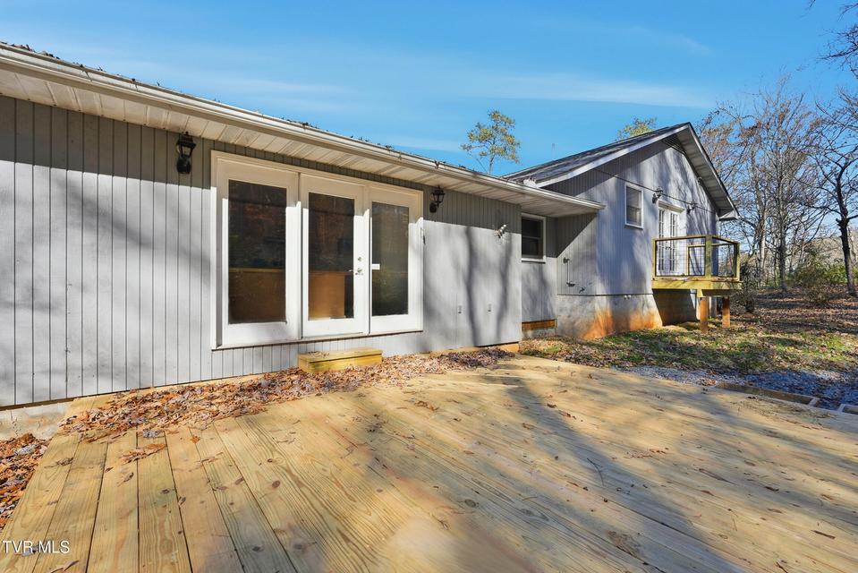 Photo #32: 947 French Mill Road