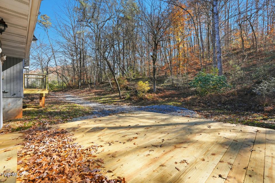 Photo #33: 947 French Mill Road