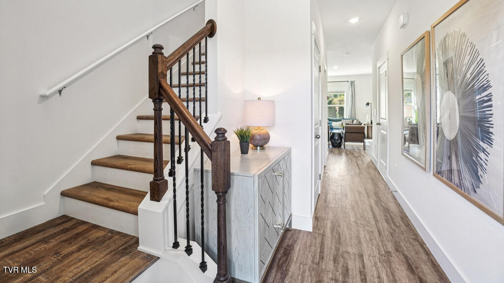 Photo #2: 1110 Wenna Way 