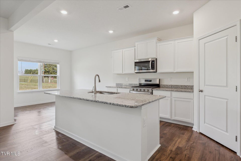 Photo #2: 567 Fieldcrest Road 