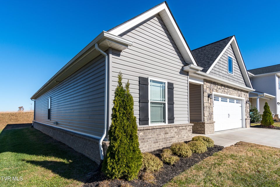 Photo #6: 204 Gunners Way 