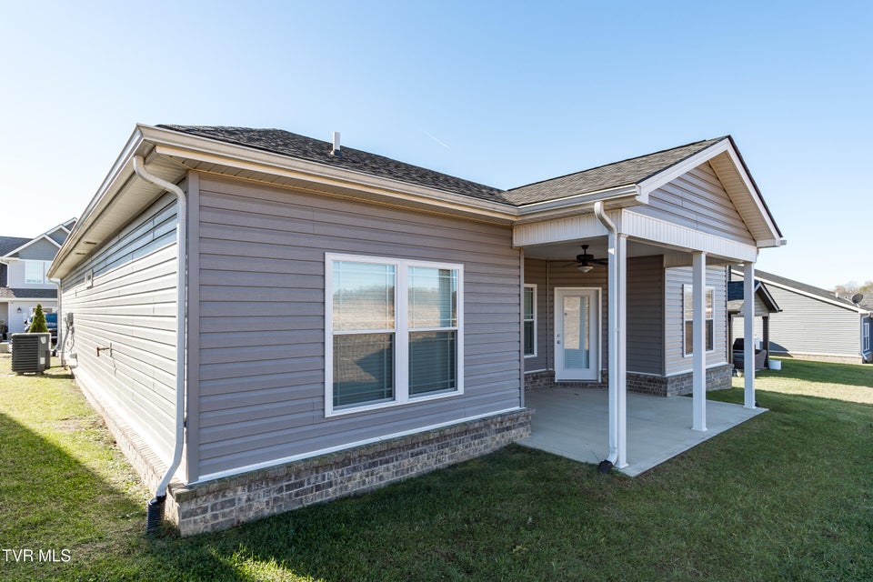 Photo #33: 204 Gunners Way 