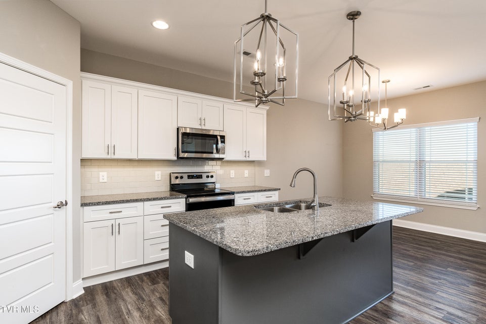 Photo #14: 204 Gunners Way 