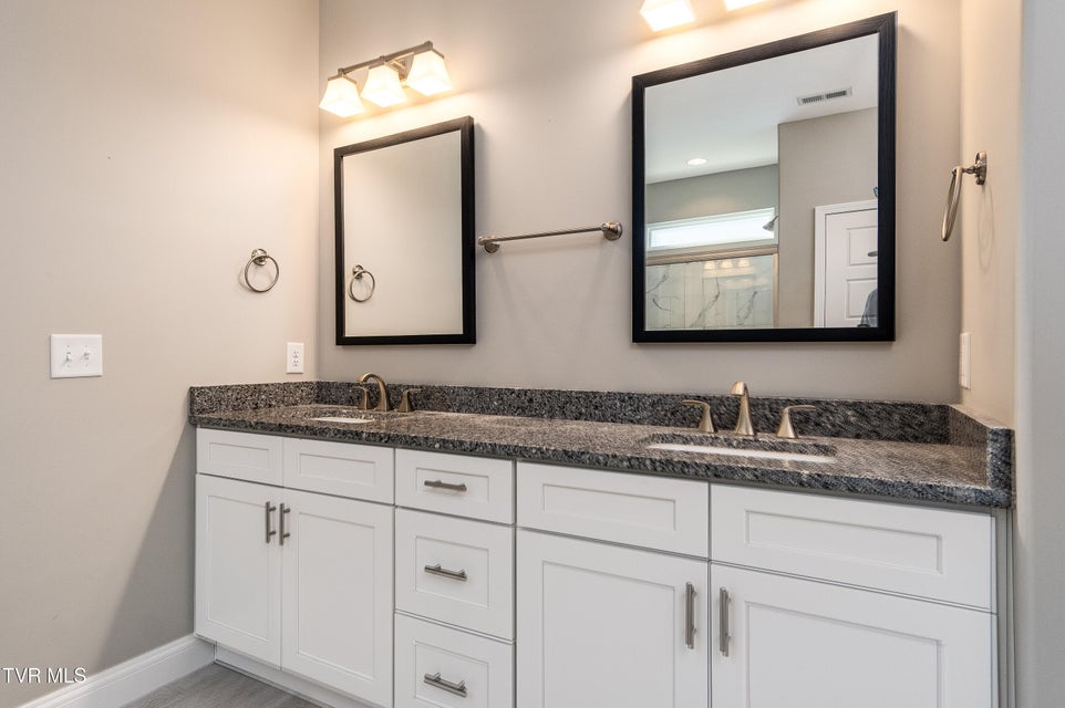 Photo #21: 204 Gunners Way 