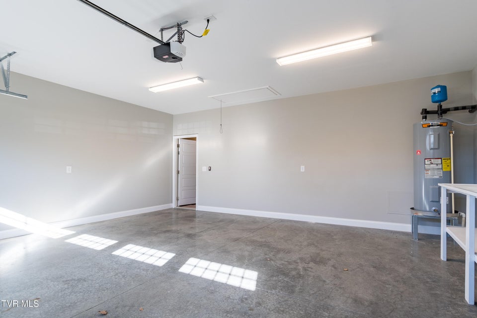 Photo #31: 204 Gunners Way 