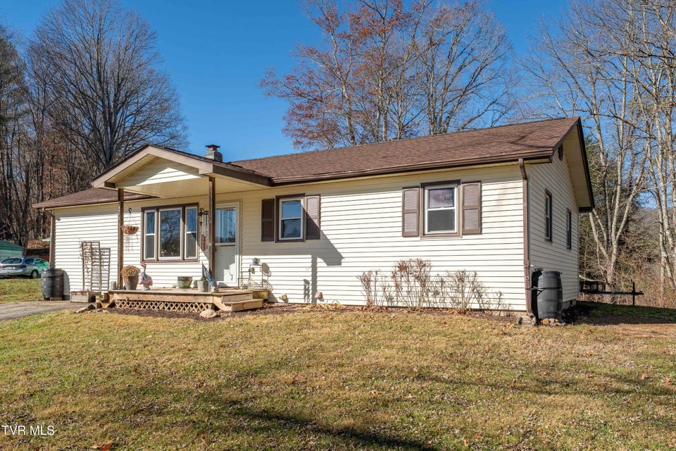 Photo #5: 626 Hospital Hill Road