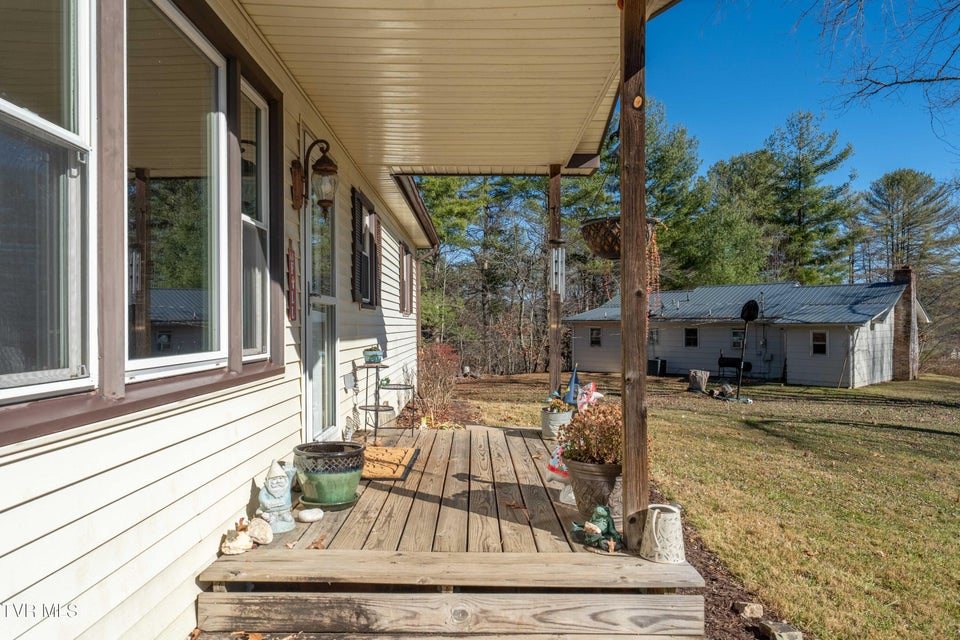 Photo #8: 626 Hospital Hill Road