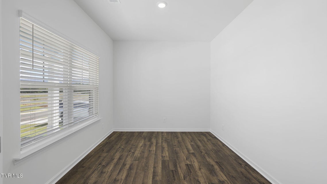 Photo #10: 575 Fieldcrest Road 