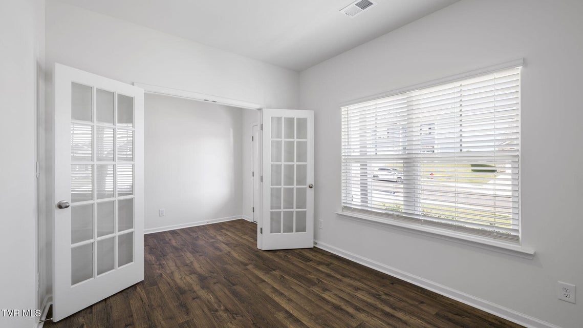 Photo #11: 575 Fieldcrest Road 