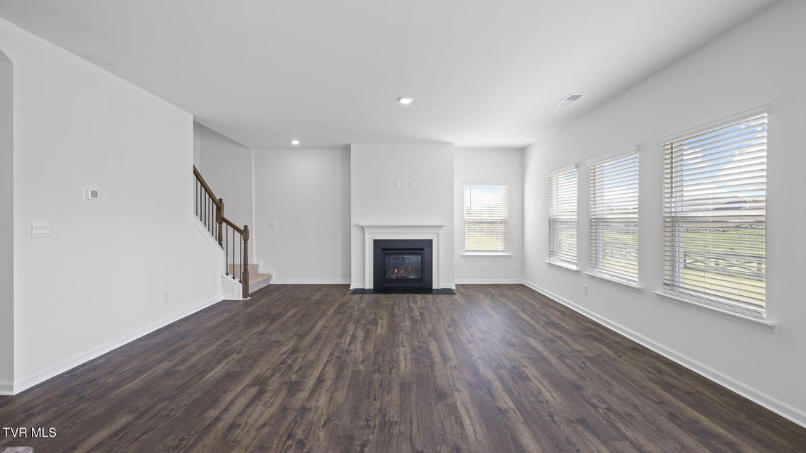 Photo #19: 575 Fieldcrest Road 