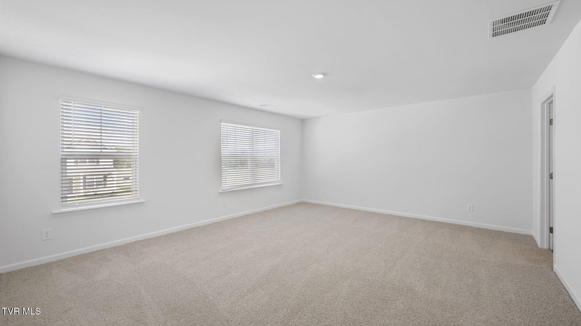 Photo #35: 575 Fieldcrest Road 