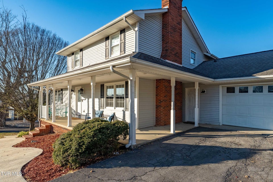 Photo #3: 245 Highland Hills Drive