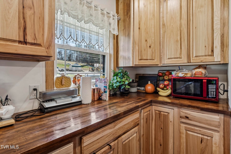 Photo #17: 4420 Cherokee Road