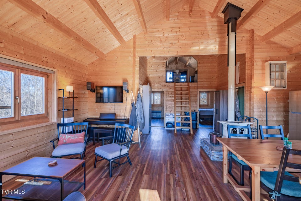 Photo #3: 642 Copper Ridge Road