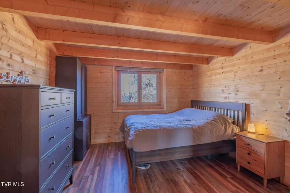 Photo #15: 642 Copper Ridge Road