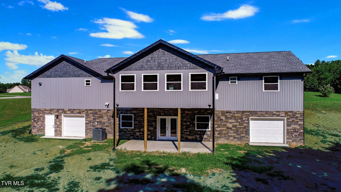 Photo #6: 116 Meadowood Dr 