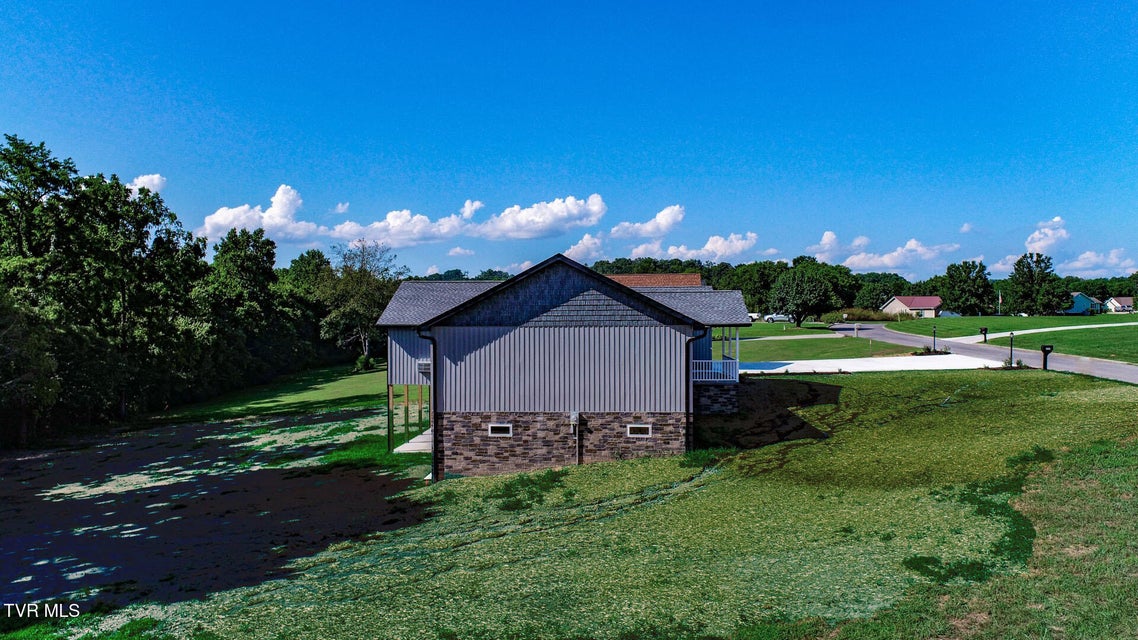 Photo #9: 116 Meadowood Dr 