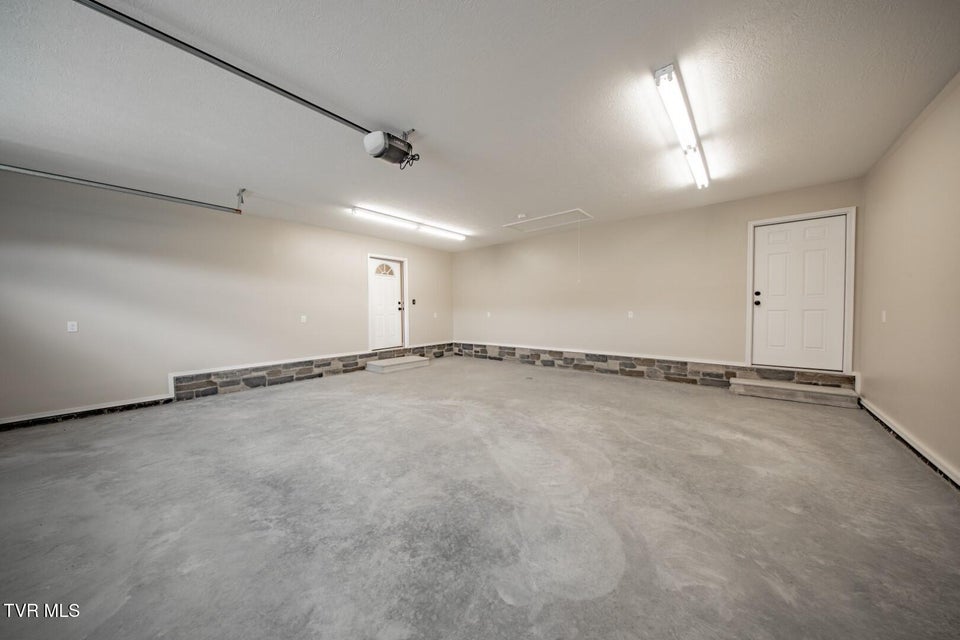 Photo #45: 116 Meadowood Dr 