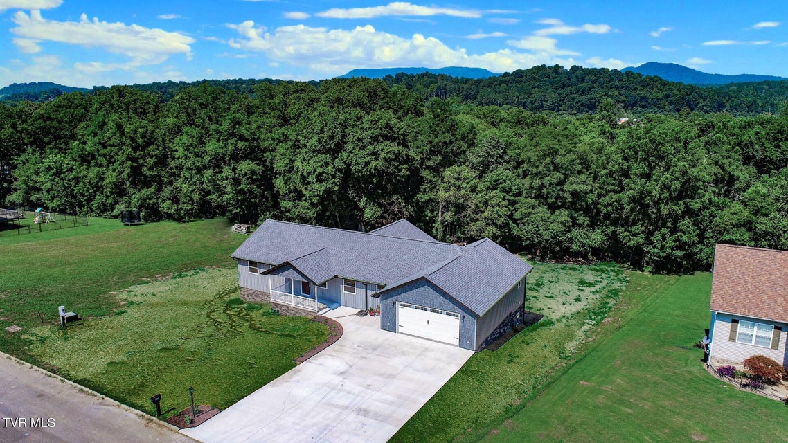 Photo #47: 116 Meadowood Dr 